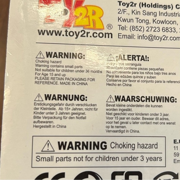 Toy2r Kozik Party Fun Pack WTF Non Lethal Smoking Bomb Figurines Holiday Novelty - Picture 5 of 10